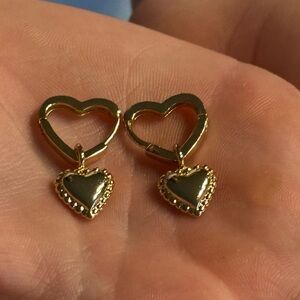 Super cute ❤️ shape gold filled earrings